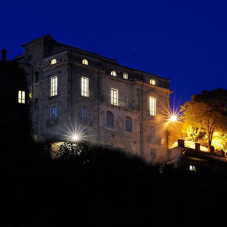 Residenza Matarazzo E Le Sue Soffitte Lägenhet Castellabate Exteriör bild
