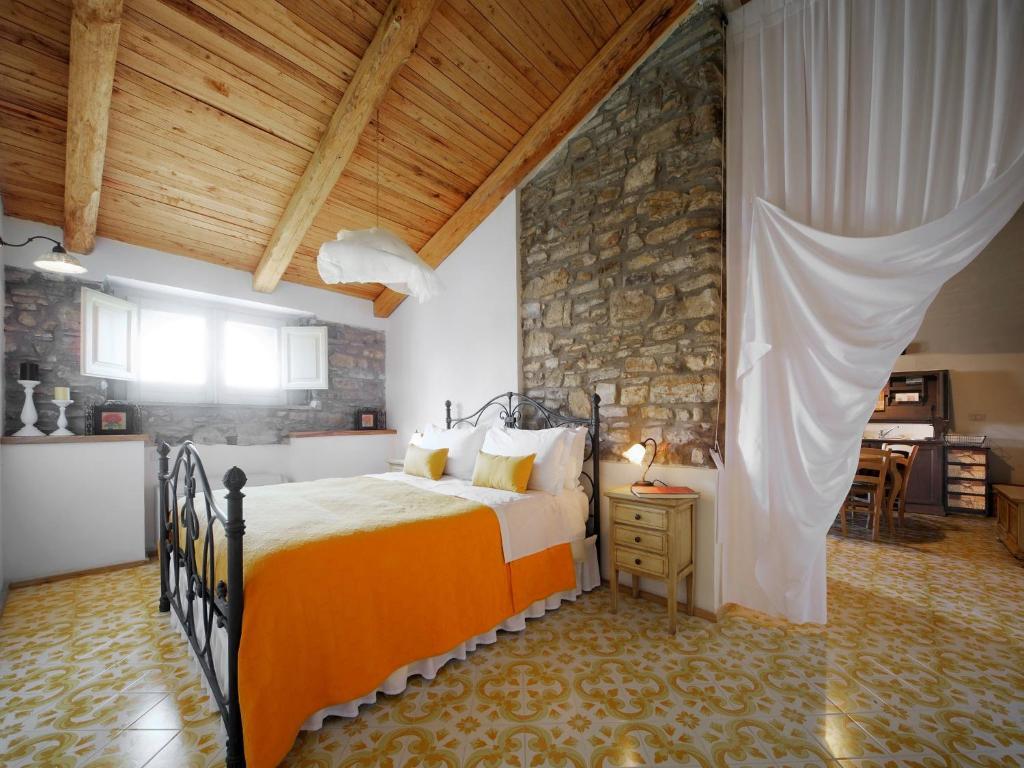 Residenza Matarazzo E Le Sue Soffitte Lägenhet Castellabate Rum bild